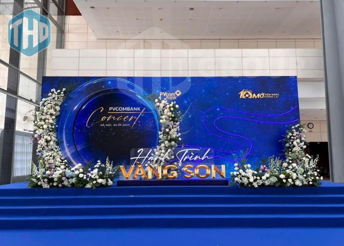 In Backdrop Su Kien Tai Dong Anh