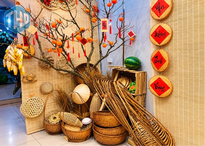 Phu Kien Trang Tri Gian Hang Hoc Sinh